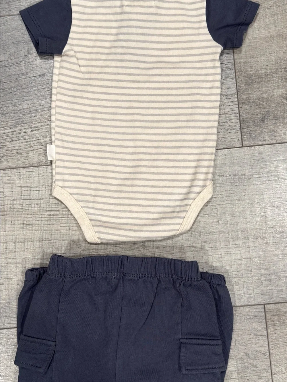 Rabbit + Bear Organic Baby Outfit – Size 3–6 Months